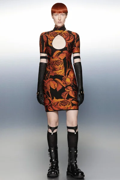 Look 25